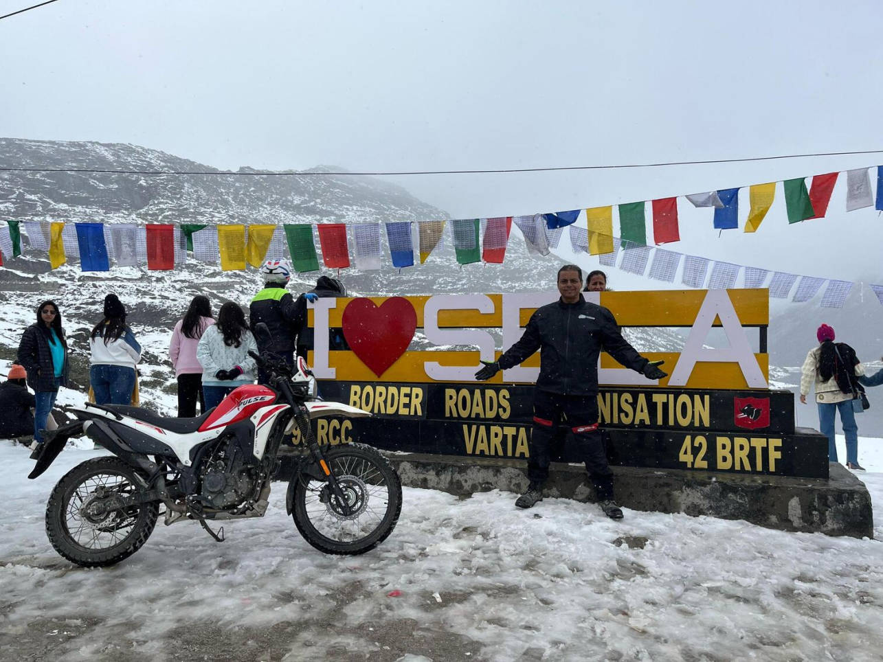 Overall Comparison of Hero Xpulse 210 with KTM adventure 250